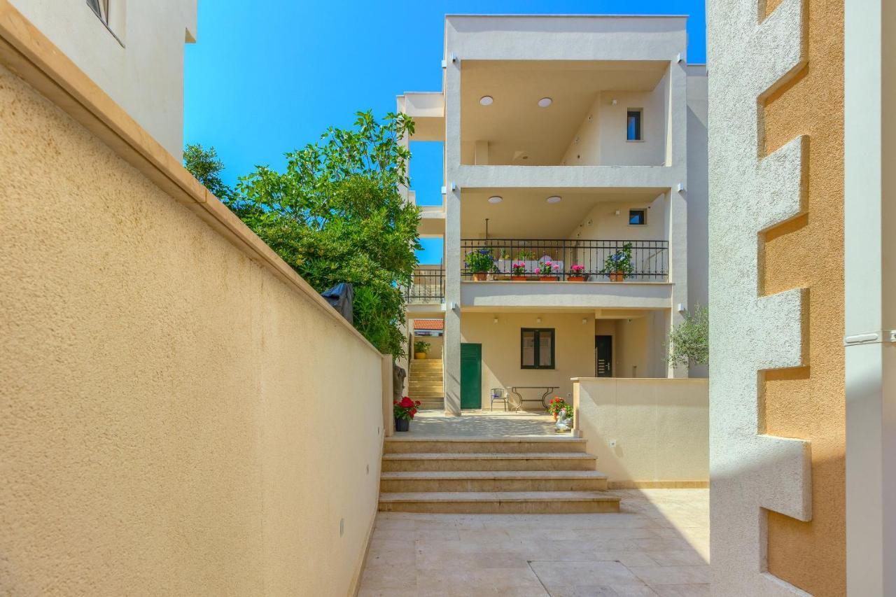 Villa" Arijana 2" Slatine Exterior photo