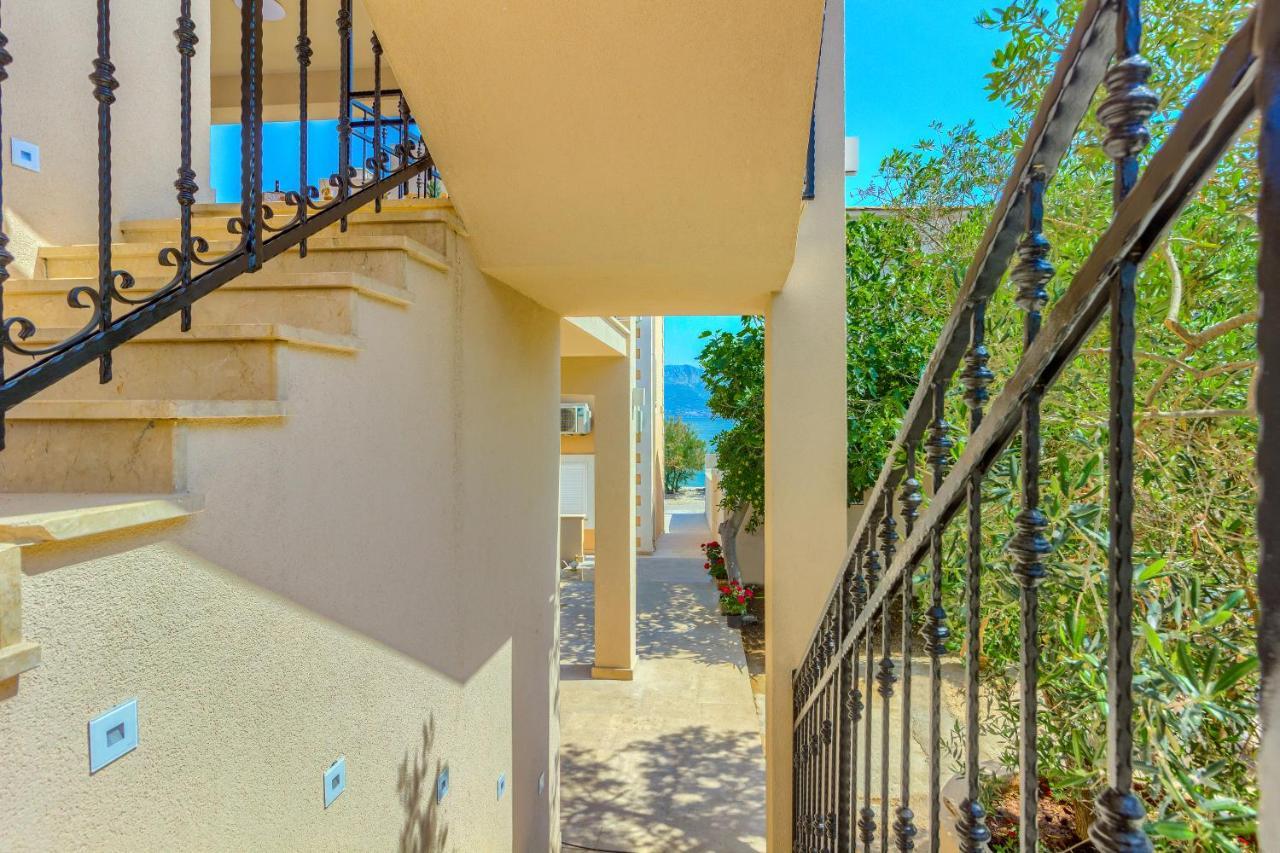 Villa" Arijana 2" Slatine Exterior photo
